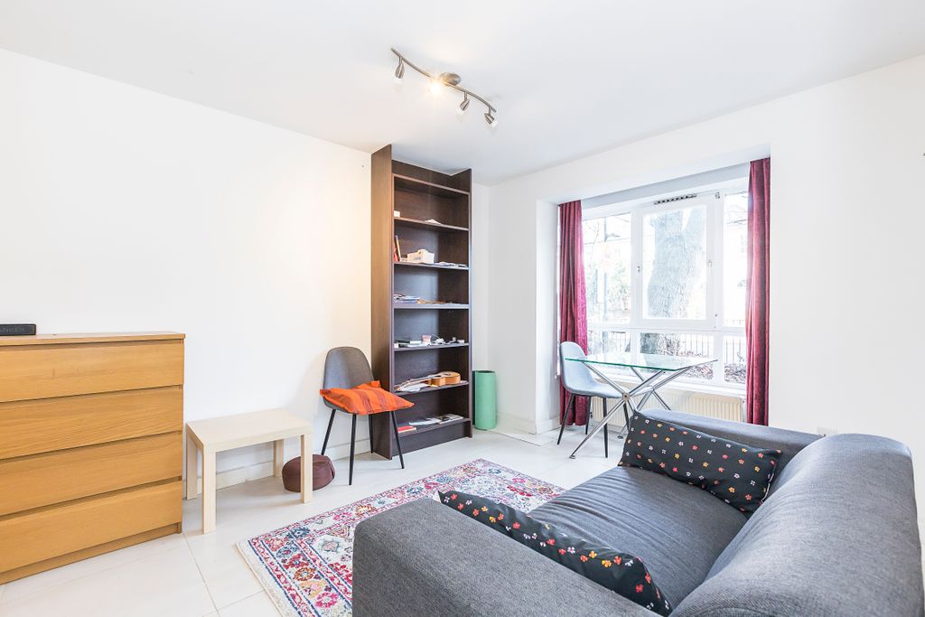 Property photo 2 of 7