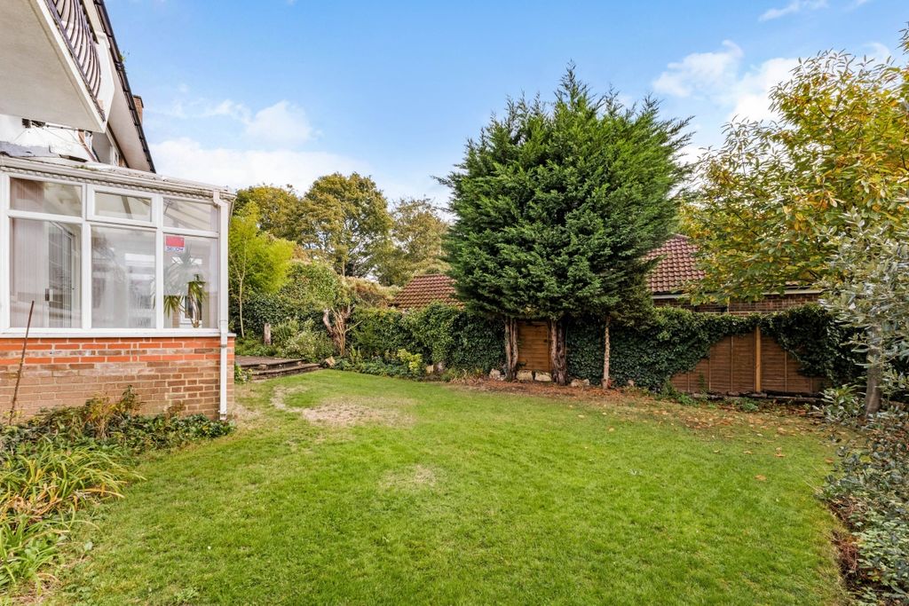 Property photo 2 of 23 99991_27 Fallowfi...