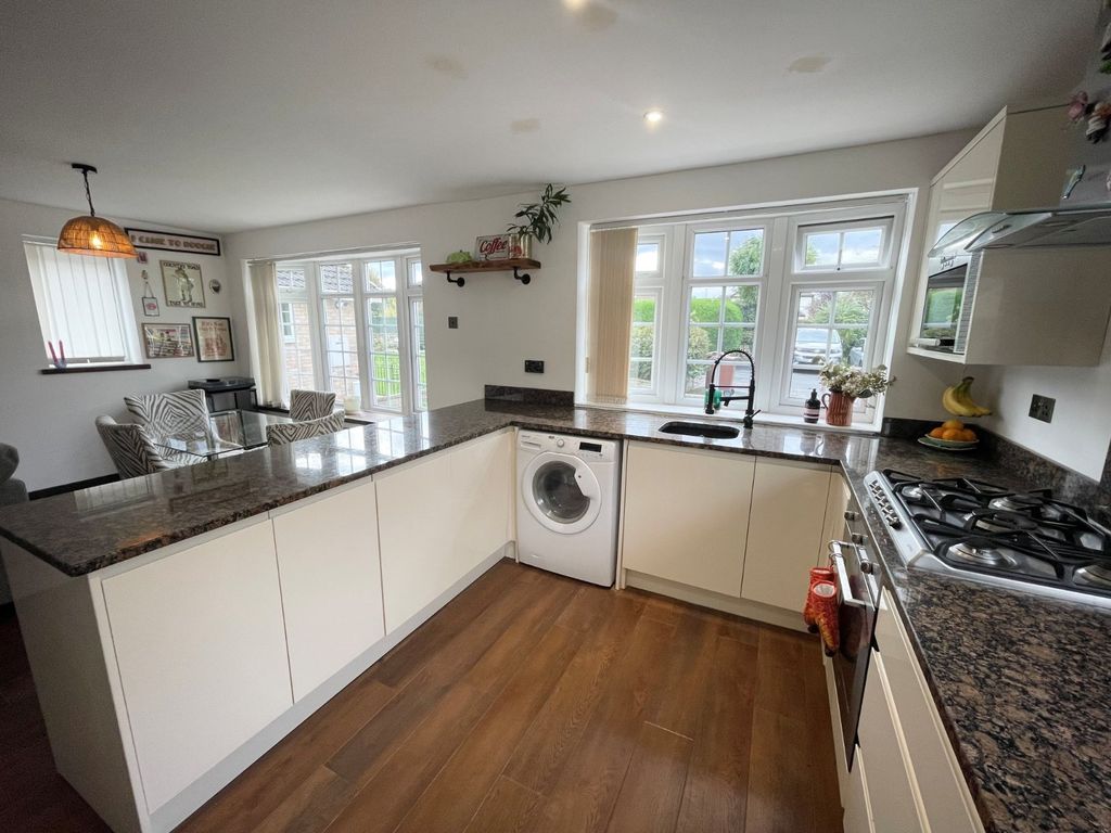 Property photo 2 of 10 Picture No. 09