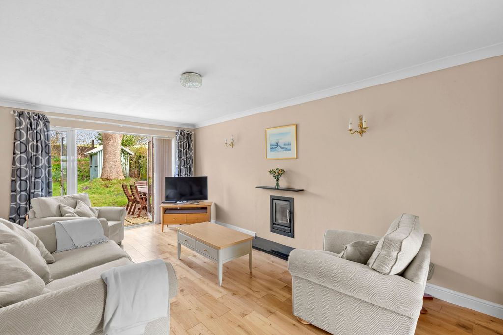 Property photo 3 of 15