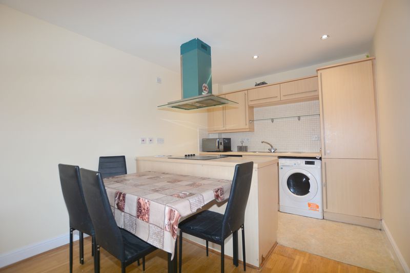 Property photo 3 of 9 Photo 8