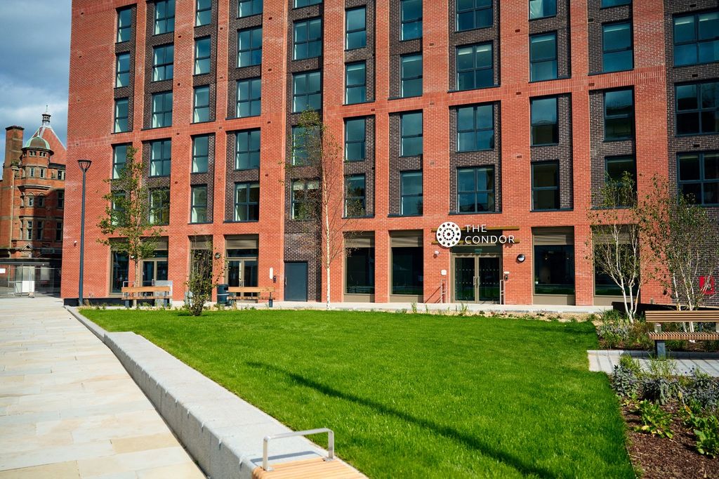 Property photo 1 of 9 Front