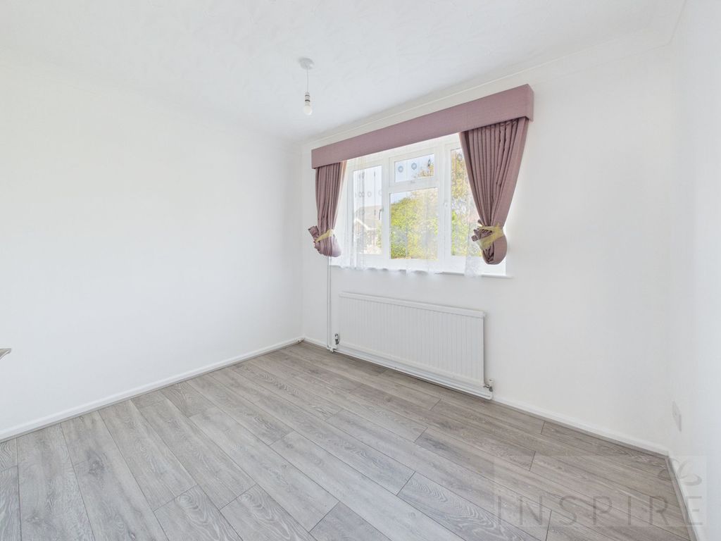 Additional image 13 of 4 bed detached house to rentFarhalls Crescent, Horsham RH12