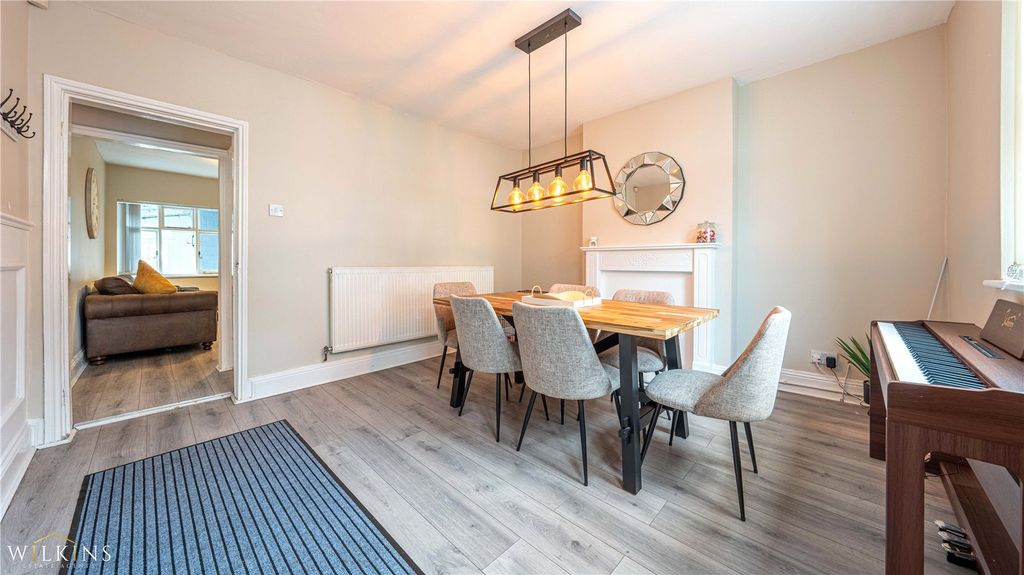 Property photo 2 of 27 Picture No. 07