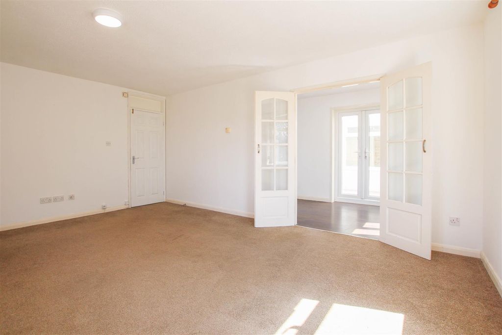 Property photo 3 of 15 Img_0393.Jpg