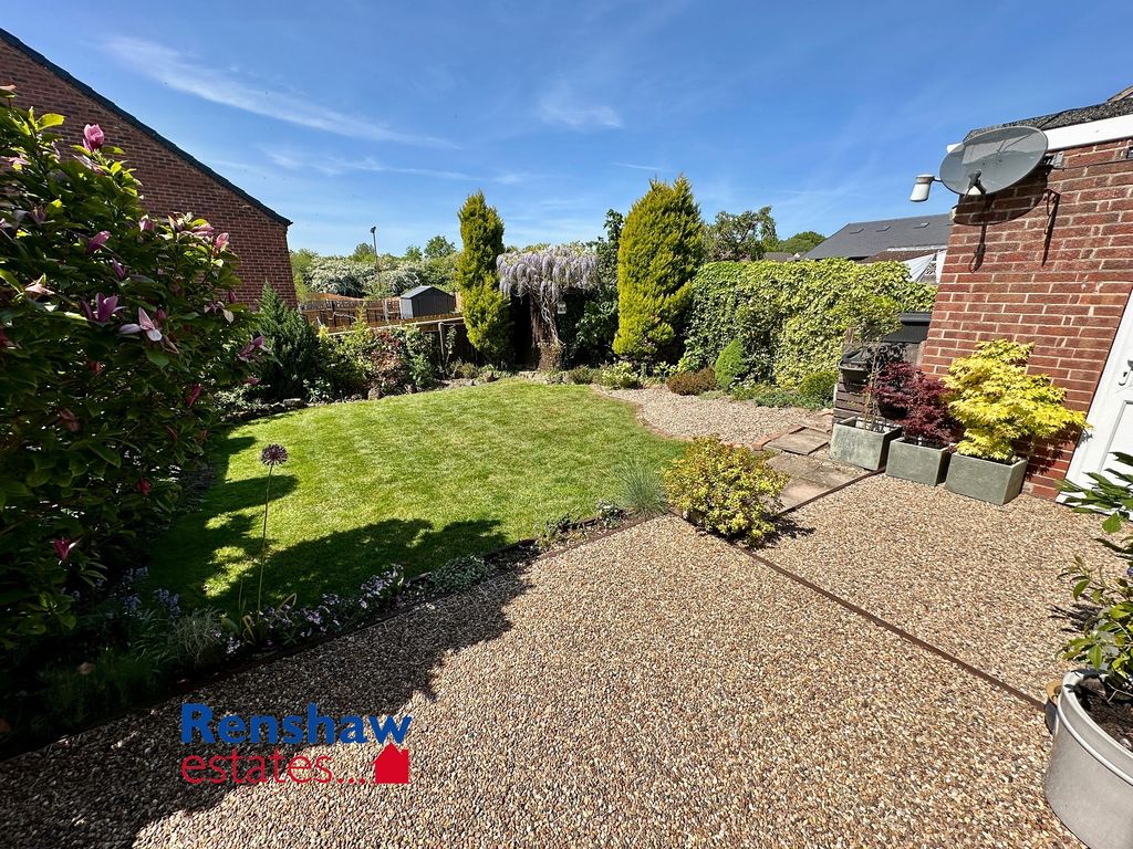 Property photo 2 of 18 R (1)