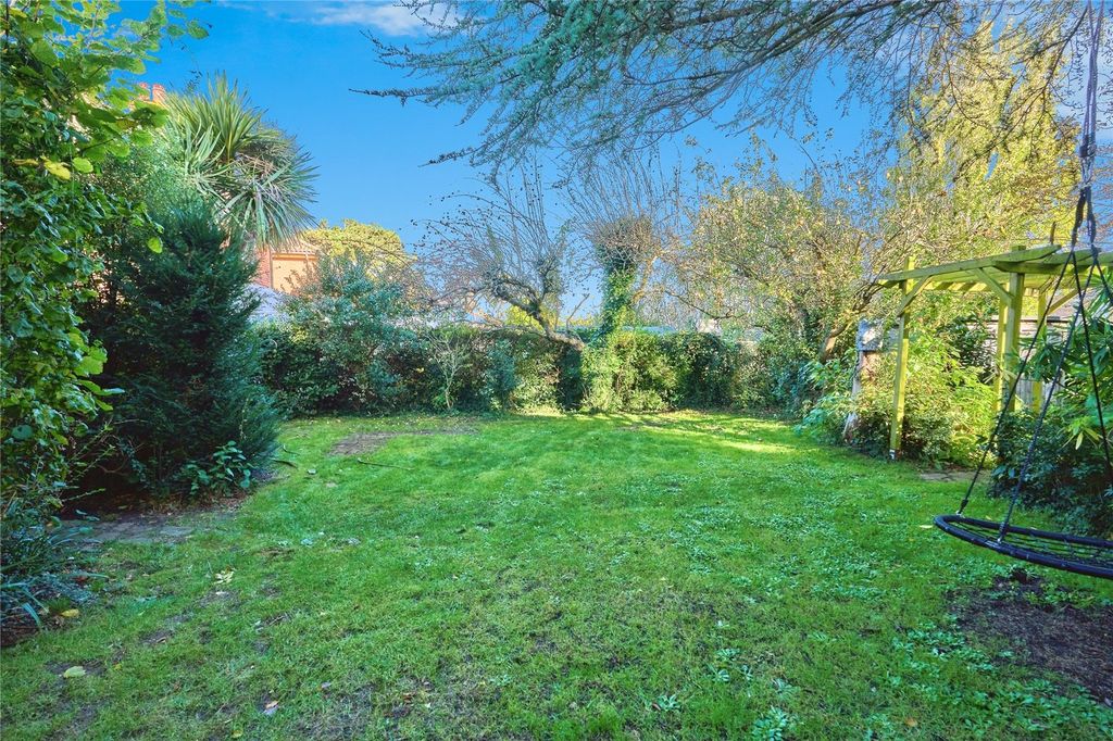 Property photo 2 of 21 Picture No. 22