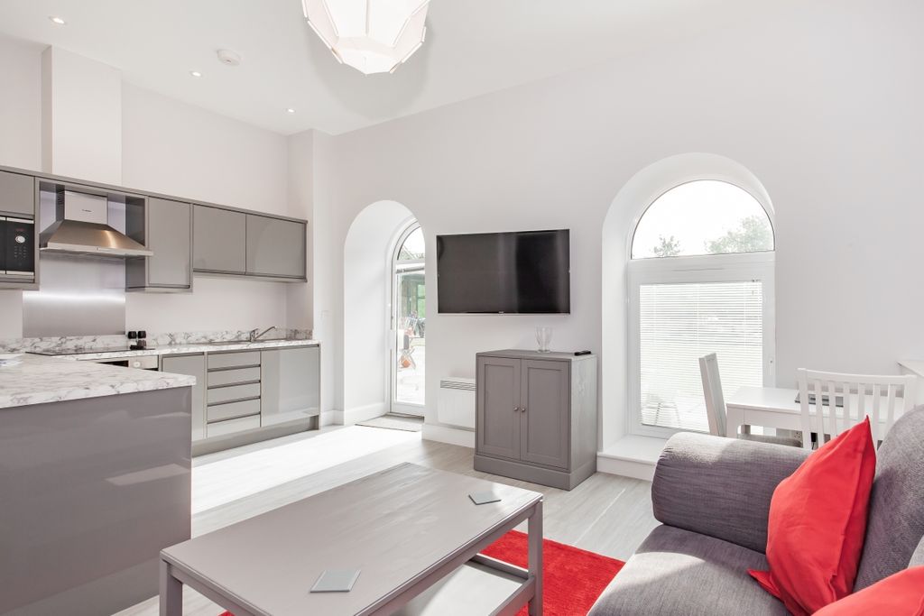 Property photo 2 of 9 107781