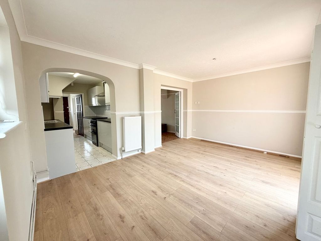 Property photo 1 of 26