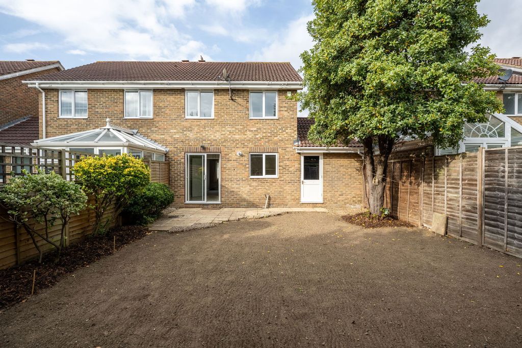 Property photo 2 of 12