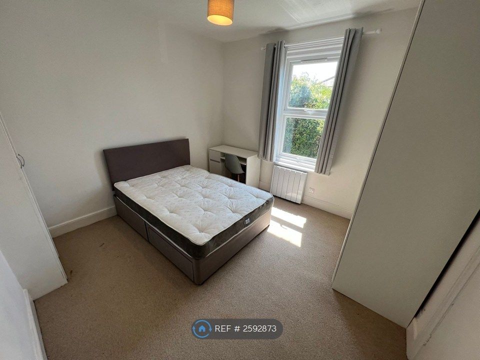 Property photo 3 of 4