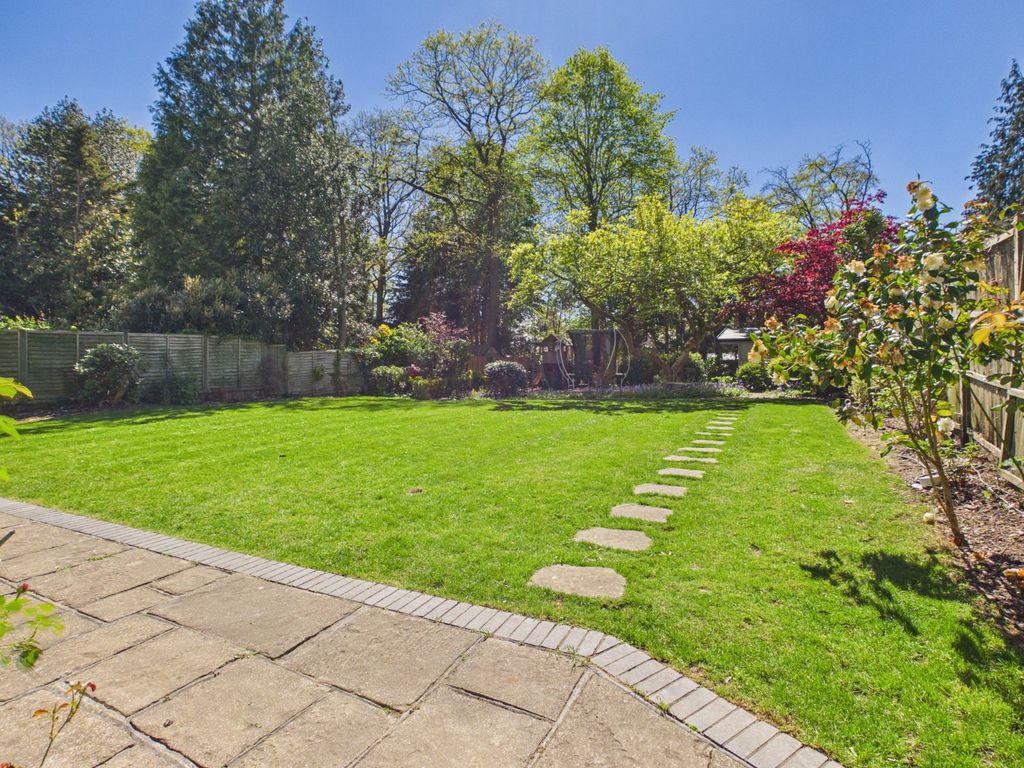 Property photo 2 of 34 Picture No. 05