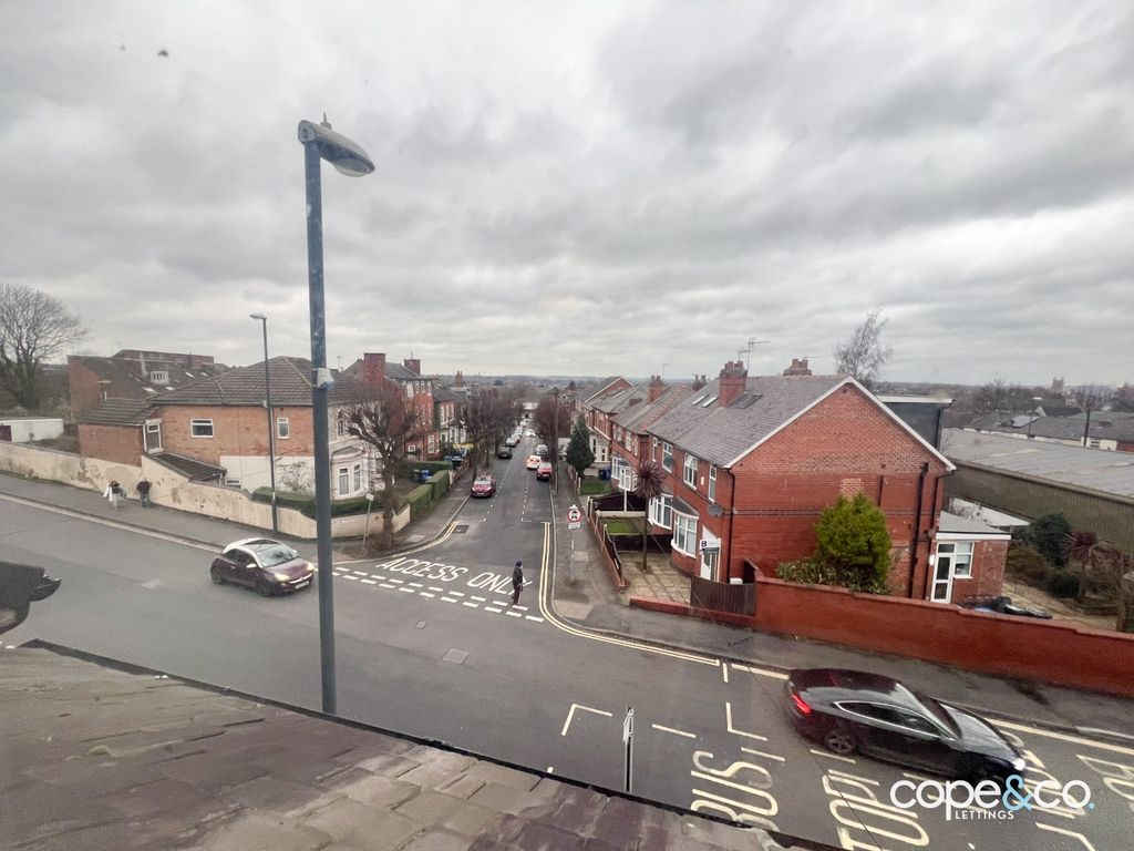 Property photo 3 of 5 3991683