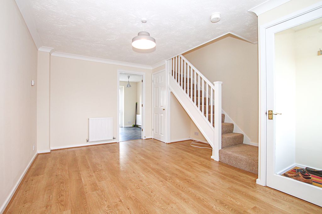 Property photo 3 of 12