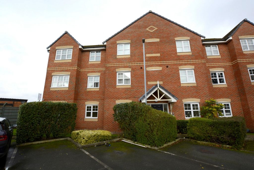 Property photo 1 of 13 Photo 14