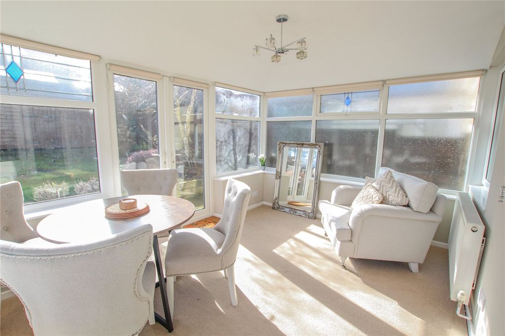 Property photo 3 of 24 Conservatory