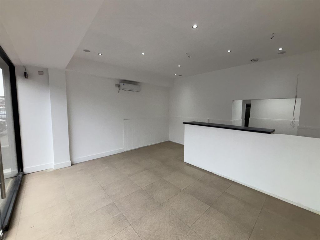 Property photo 2 of 17 Photo 1