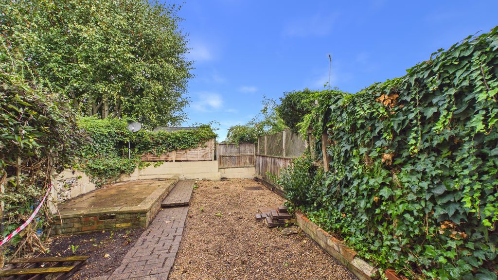 Property photo 3 of 10