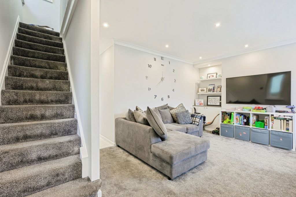 Property photo 2 of 20 Pbox-Img.Jpg