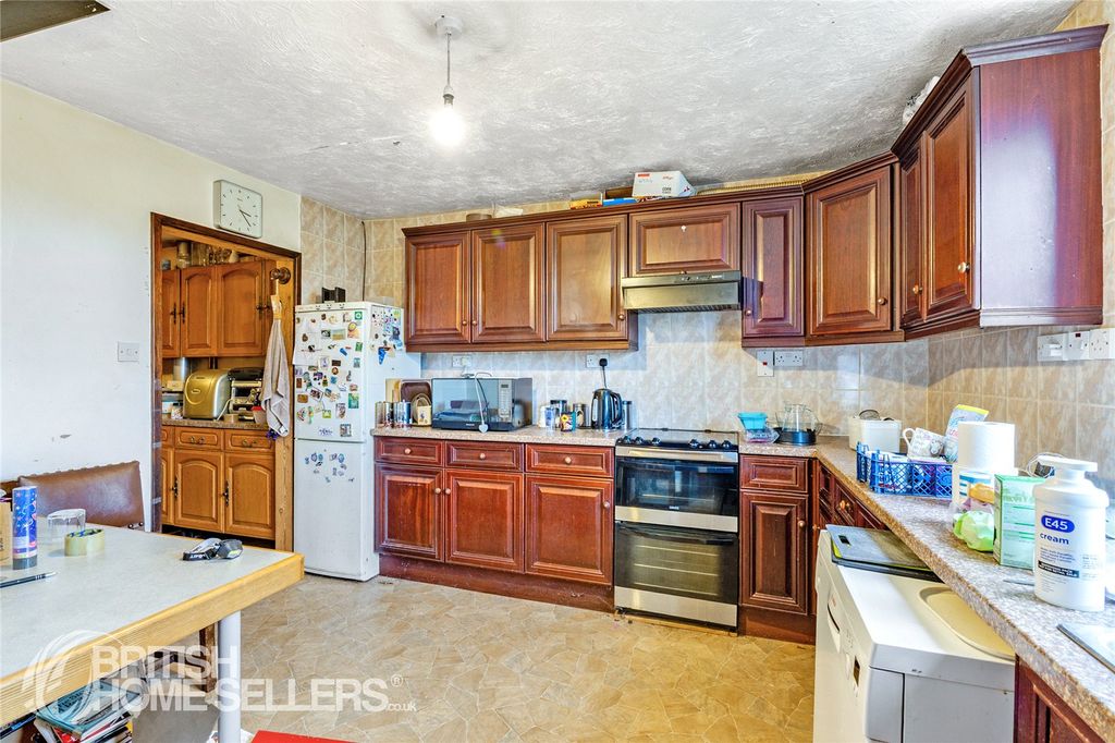 Property photo 2 of 12 2