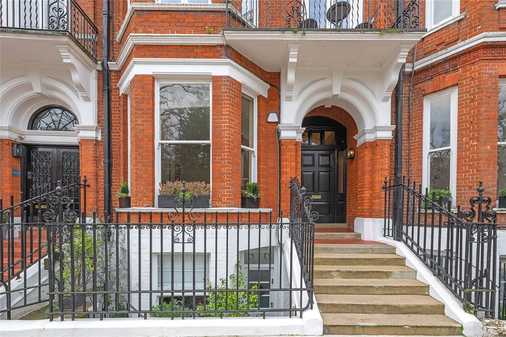 Property photo 2 of 17 External