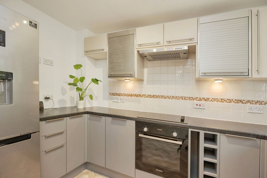 Property photo 2 of 14 Pbox-Img.Jpg
