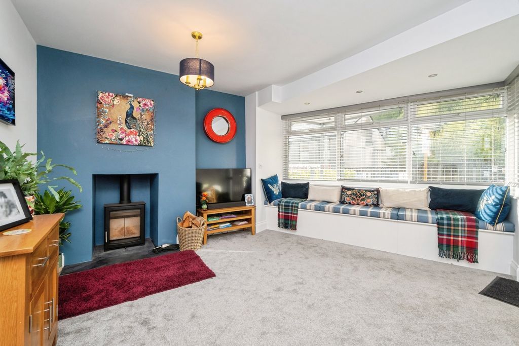 Property photo 3 of 19 Pbox-Img.Jpg