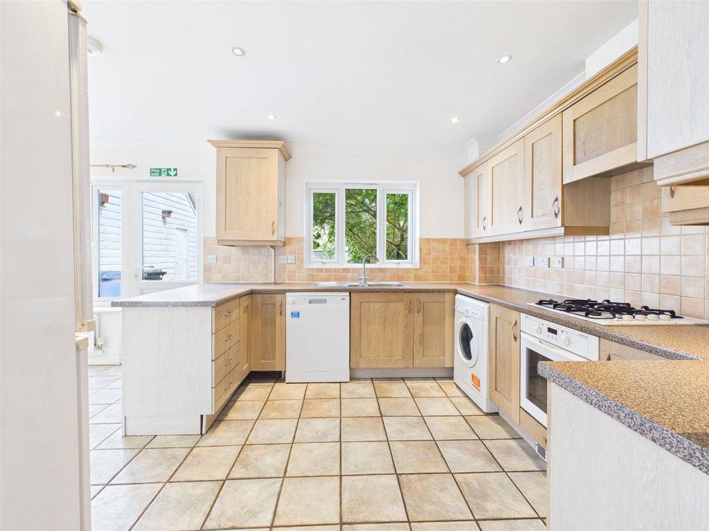 Property photo 3 of 26 Picture No. 22