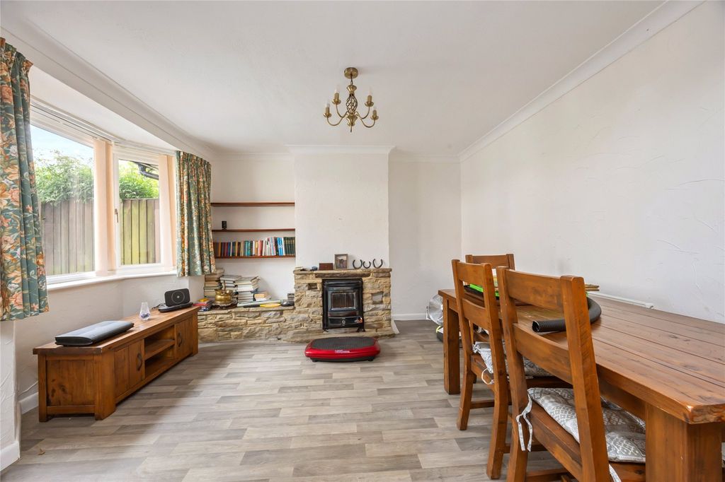 Property photo 2 of 15 Picture No. 10