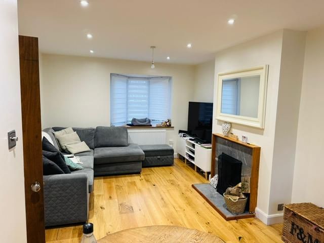 Property photo 2 of 12 Living Room