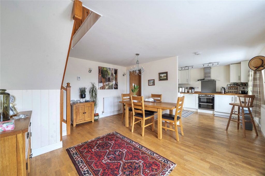 Property photo 3 of 12 Picture No. 06