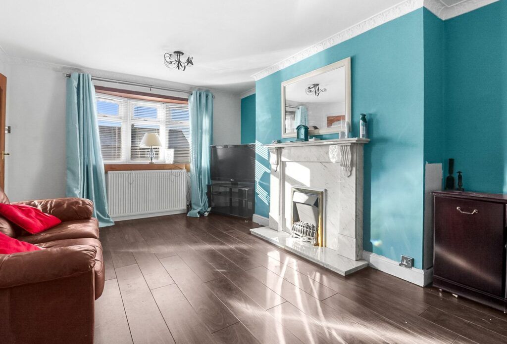 Property photo 3 of 9