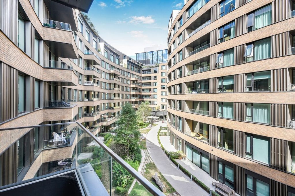 Property photo 2 of 15 Television Centre