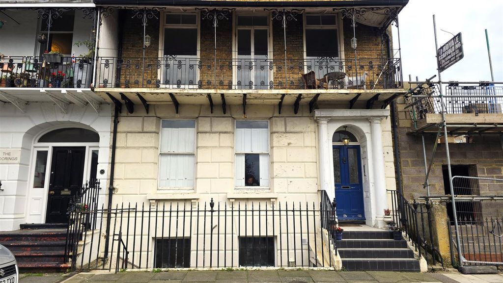 Property photo 1 of 6 Exterior