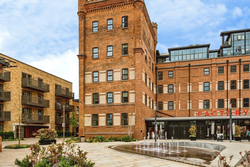 Property photo 1 of 20