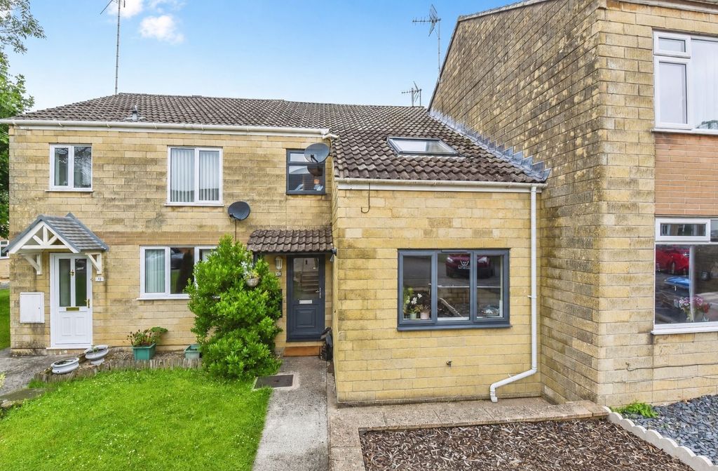 Property photo 1 of 18