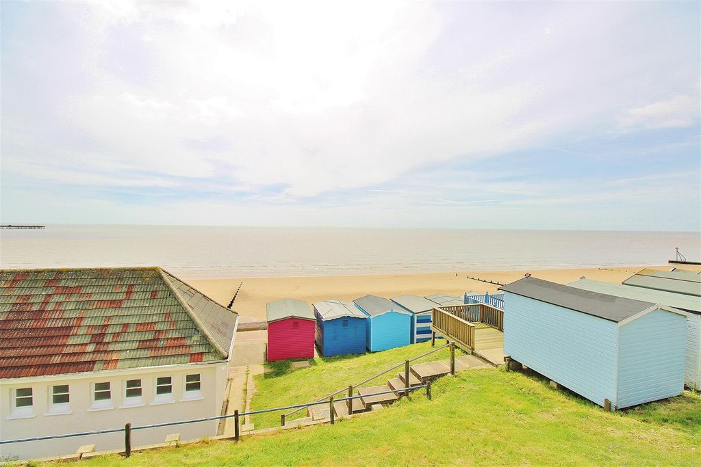 Property photo 2 of 15