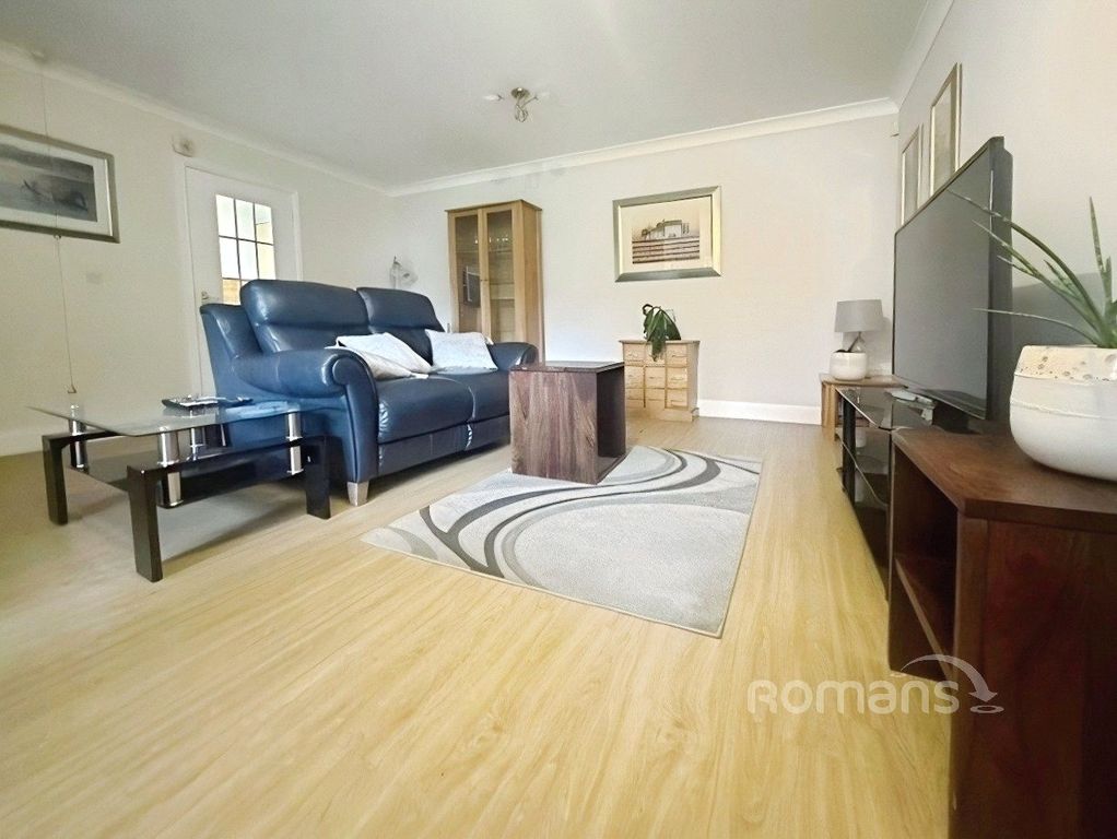 Property photo 3 of 14 Picture No. 13