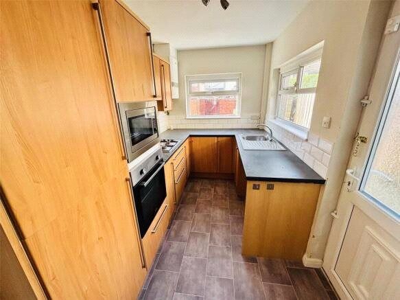 Property photo 2 of 9 Kitchen