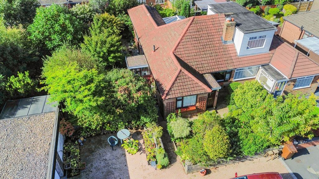 Property photo 1 of 24