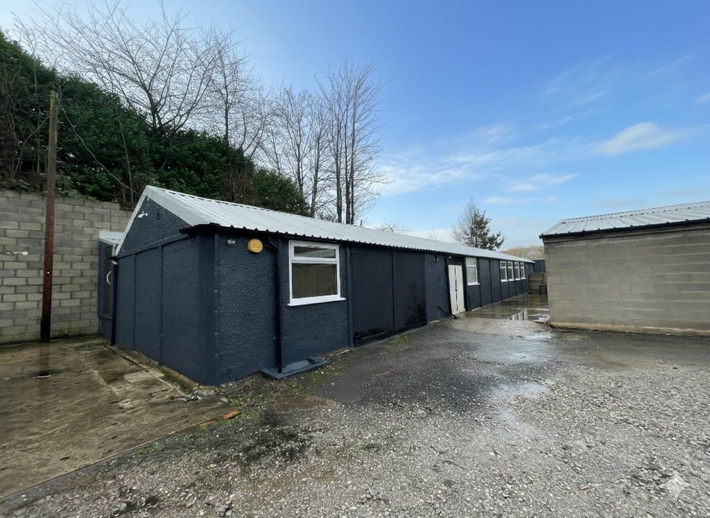 Property photo 1 of 11 Unit 3A Station Street.Jpeg