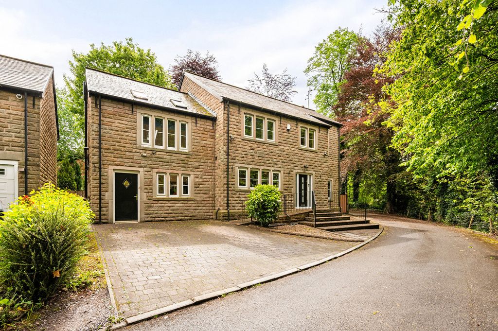 Property photo 2 of 50