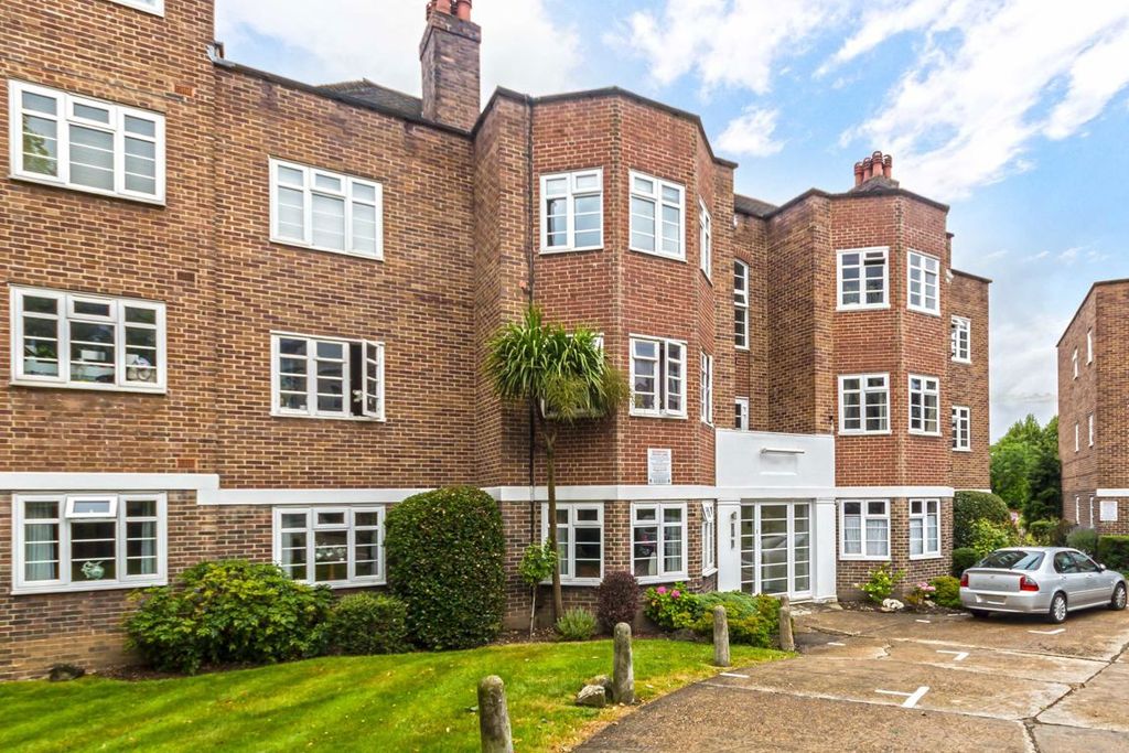 Property photo 1 of 5