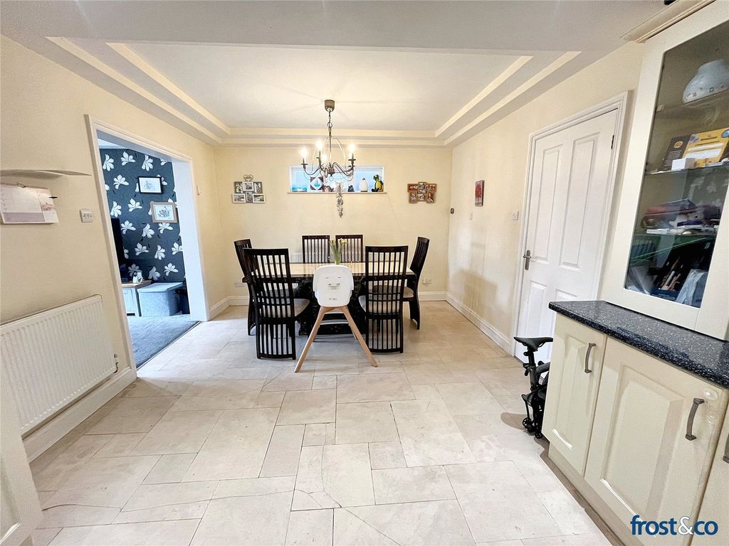 Property photo 3 of 20 Dining Room