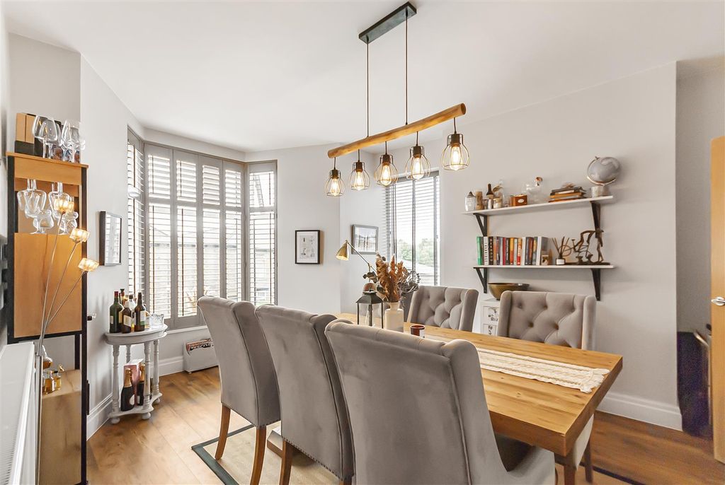 Property photo 3 of 37 Dining Room