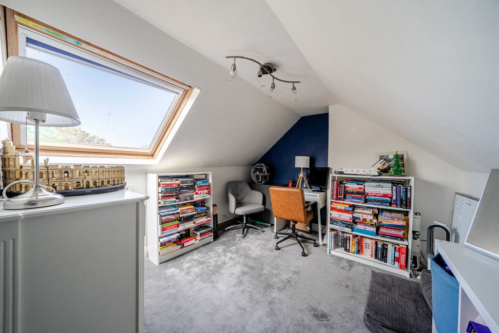 Property photo 3 of 19 1522481-2-6Ab249A...
