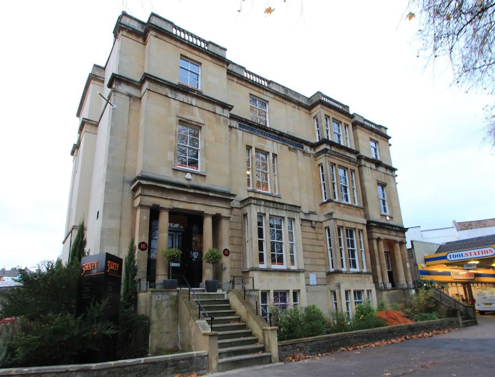 Property photo 1 of 5 Front.Jpg