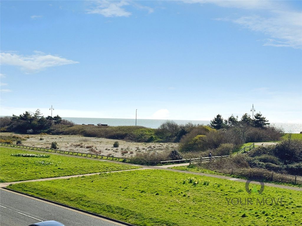 Property photo 2 of 12 Sea View