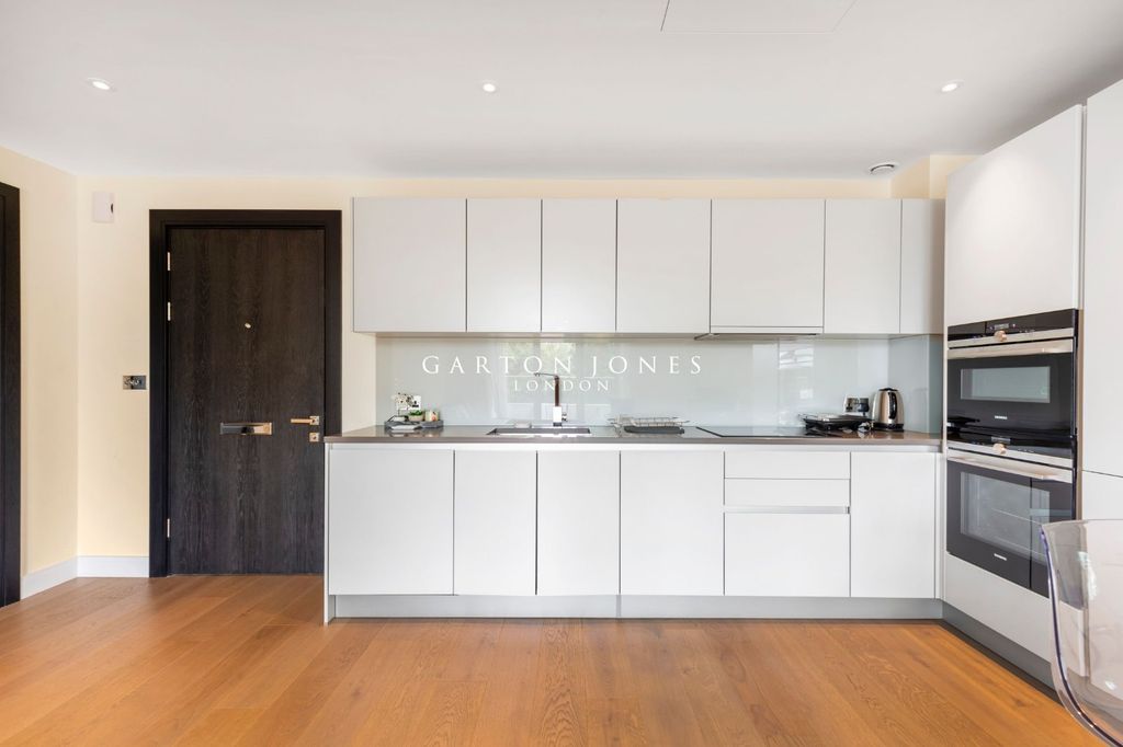 Property photo 3 of 11 Picture No. 06