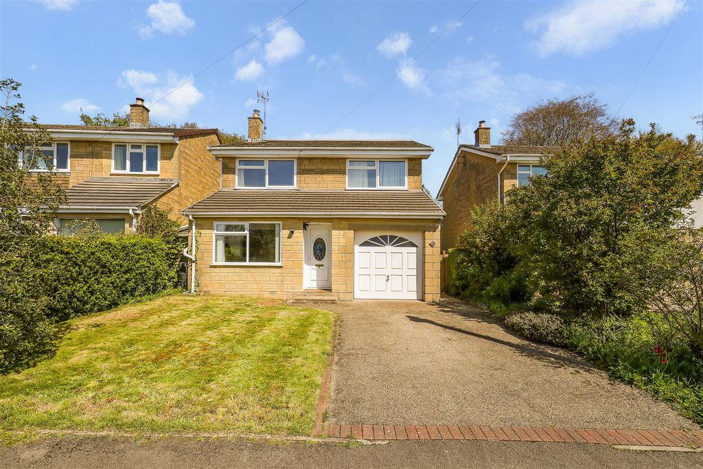 Property photo 1 of 17 Ph8_6529774.Jpg